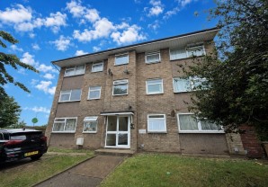 Property for Auction in London - 171B Whalebone Lane South, Dagenham, Essex, RM8 1AT