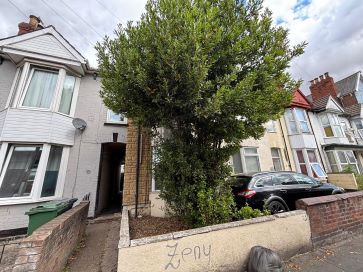 Property for Auction in Lincolnshire - 100 Ripon Street, Lincoln, Lincolnshire LN5 7NQ
