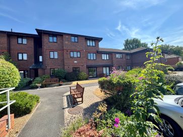 Property for Auction in Birmingham - 26 Tiddington Court, Knights Lane, Tiddington, Stratford-Upon-Avon, Warwickshire CV37 7BP