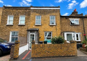 Property for Auction in London - 15 Palestine Grove, Colliers Wood, London, SW19 2QN