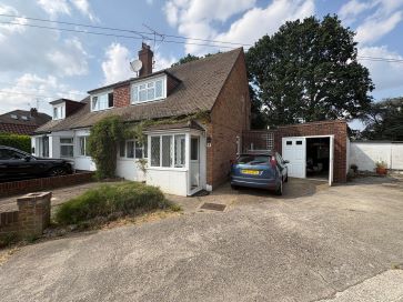 Property for Auction in East Anglia - 9 Oakbank, Hutton, Brentwood, Essex CM13 1DN