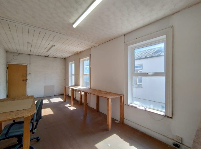 Lot Image