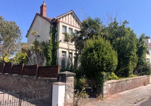 Property for Auction in London - Newtonia, Tor Park Road, Torquay, Torbay, TQ2 5BQ