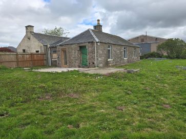 Property for Auction in Scotland - Farmhouse 1, Mid Ingliston, Mid Ingliston, Forfar, Angus DD8 1TJ