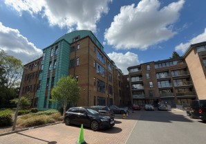 Property for Auction in London - Flat 40 Weston Court, 4 Brindley Place, Uxbridge, Middlesex, UB8 2UF