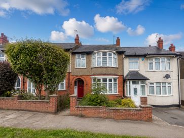 Property for Auction in Northamptonshire - 17 Peverels Way, Northampton, Northamptonshire NN5 5DD