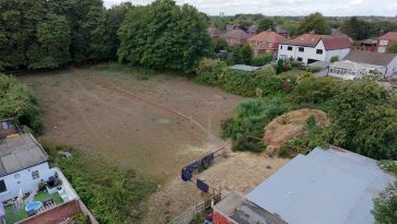 Property for Auction in Hull & East Yorkshire - Land lying to the South East of Goole Road, Hook, Goole, East Yorkshire, DN14 5NG