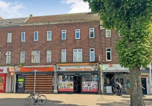 Property for Auction in London - 449A Porters Avenue, Dagenham, Essex, RM9 4ND