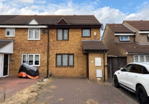 Property for Auction in London - 10 Pease Close, Hornchurch, Essex, RM12 5AW