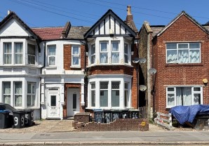 Property for Auction in London - 11A Windmill Road, Croydon, Surrey, CR0 2XR