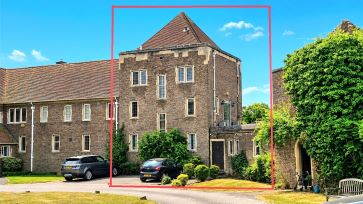 Property for Auction in Bedfordshire and Buckinghamshire - 1 Little Horwood Manor, Little Horwood, Milton Keynes, Buckinghamshire MK17 0PU