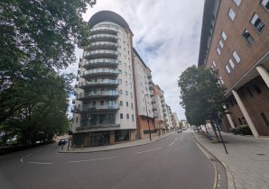 Property for Auction in Sussex & Hampshire - Flat 63 Oceana Boulevard, Briton Street, Southampton, Hampshire, SO14 3HU