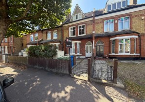 Property for Auction in London - 316B Lordship Lane, East Dulwich, London, SE22 8LY