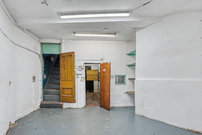 Lot Image
