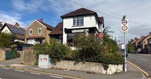 Property for Auction in London - 51 Belswains Lane, Hemel Hempstead, Hertfordshire, HP3 9PW