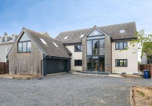 Property for Auction in London - 7 Pingle Wood Row, Station Road, March, Cambridgeshire, PE15 0FP