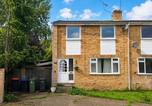 Property for Auction in London - 15 Park Vale Close, Castle Hedingham, Halstead, Essex, CO9 3DS