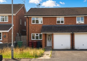 Property for Auction in London - 14 Tyle Road, Tilehurst, Reading, Berkshire, RG30 4TF