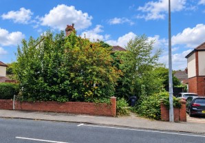 Property for Auction in London - 32 Swinton Park Road, Salford, Lancashire, M6 7WR