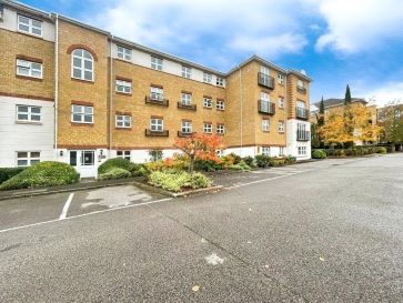 Property for Auction in South West - 51 Ogden Park, Bracknell, Berkshire RG12 9AE