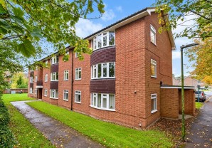 Property for Auction in London - 5 Fernside, London Road, East Grinstead, West Sussex, RH19 1QS