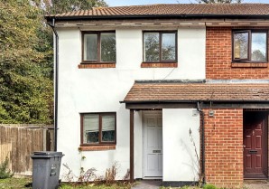 Property for Auction in London - 10 Eider Close, Hayes, Middlesex, UB4 9TD