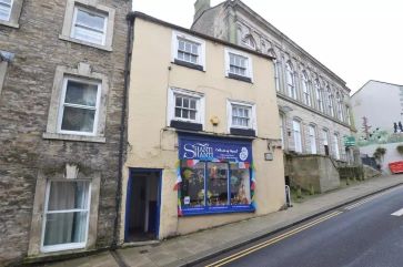 Property for Auction in North Yorkshire, Tees Valley, and extending into County Durham - 4 & 4a Frenchgate, Richmond DL10 4JG