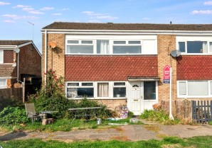 Property for Auction in London - 18 Ross Way, Slip End, Luton, Bedfordshire, LU1 4DD