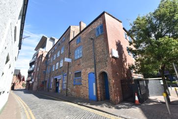 Property for Auction in West Yorkshire - Flat 17, Simpsons Fold West, 22 Dock Street, Leeds, West Yorkshire LS10 1JF