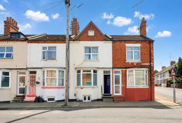 Property for Auction in Northants, Beds & Bucks - 16 Arnold Road, Northampton, Northamptonshire NN2 6EY
