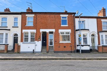 Property for Auction in Northants, Beds & Bucks - 66 Chaucer Street, Northampton, Northamptonshire NN2 7HN