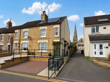 Property for Auction in Northants, Beds & Bucks - 18 Manor Street, Raunds, Wellingborough, Northamptonshire NN9 6JW