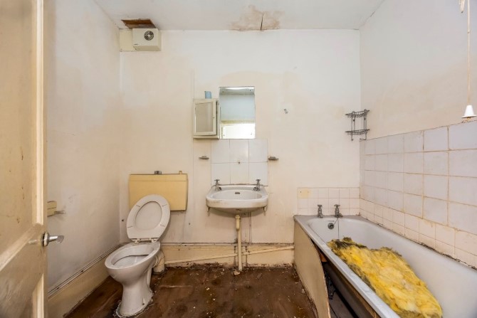 Lot Image