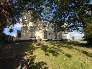 Property for Auction in North West - Flat 6, Dell House, 87 The Dell, Birkenhead, Merseyside CH42 1PW