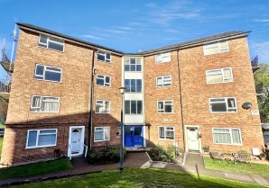 Property for Auction in London - 43 Hunters Hill, Burghfield Common, Reading, Berkshire, RG7 3HL