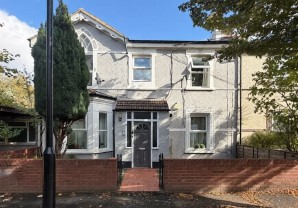 Property for Auction in London - Flat 4, 25 Thornhill Road, Croydon, Surrey, CR0 2XZ