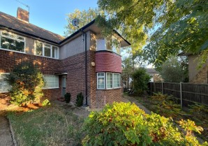 Property for Auction in London - 6 Cranleigh Close, Penge, London, SE20 8TW
