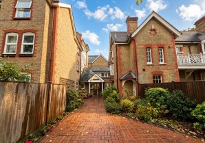 Property for Auction in London - Flat 35 Andridge Court, 2A Church Lane, Wimbledon, London, SW19 3JW