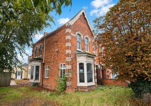 Property for Auction in London - 19 Dudley Street, Grimsby, North East Lincolnshire, DN31 2AW
