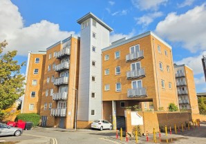 Property for Auction in London - Flat 78 Quadrivium Point, Bath Road, Slough, Buckinghamshire, SL1 3UG